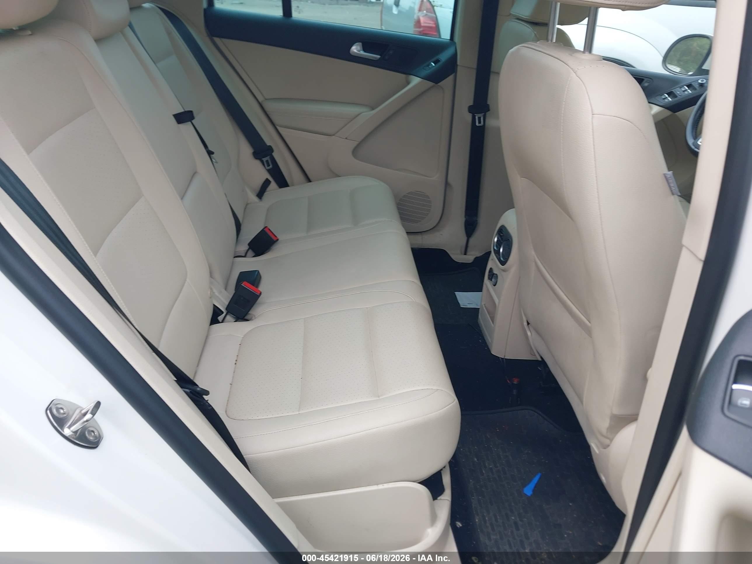 2013 Volkswagen Tiguan Se Белый vin: WVGBV3AX3DW057170