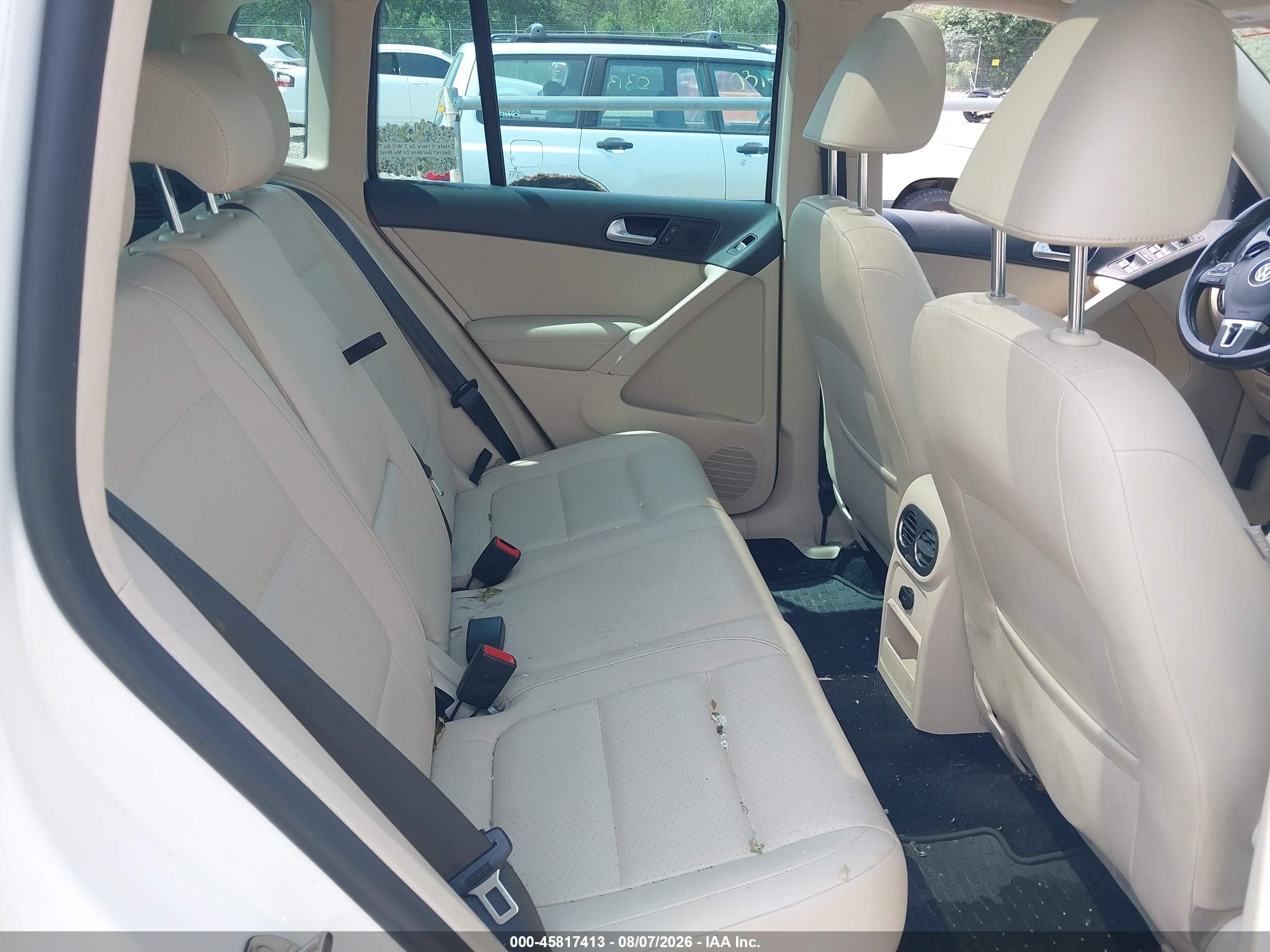 2013 Volkswagen Tiguan Se White vin: WVGBV3AX3DW090332