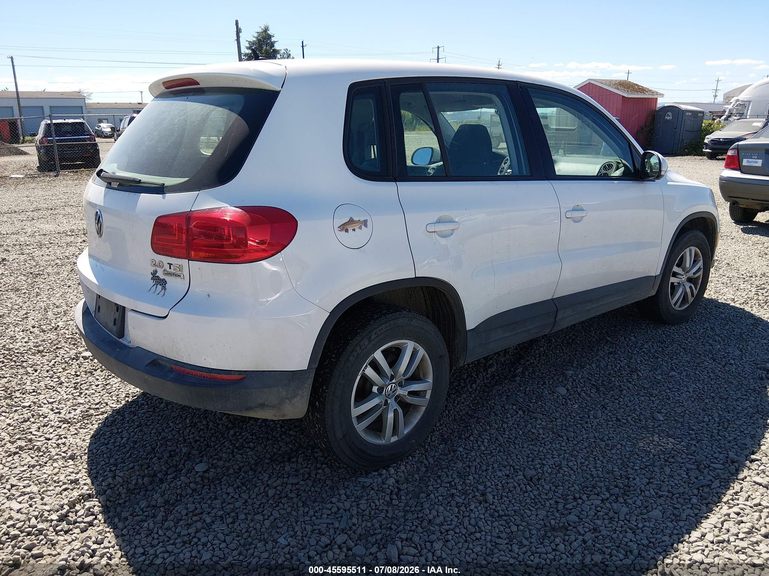2013 Volkswagen Tiguan S Белый vin: WVGBV3AX3DW571455