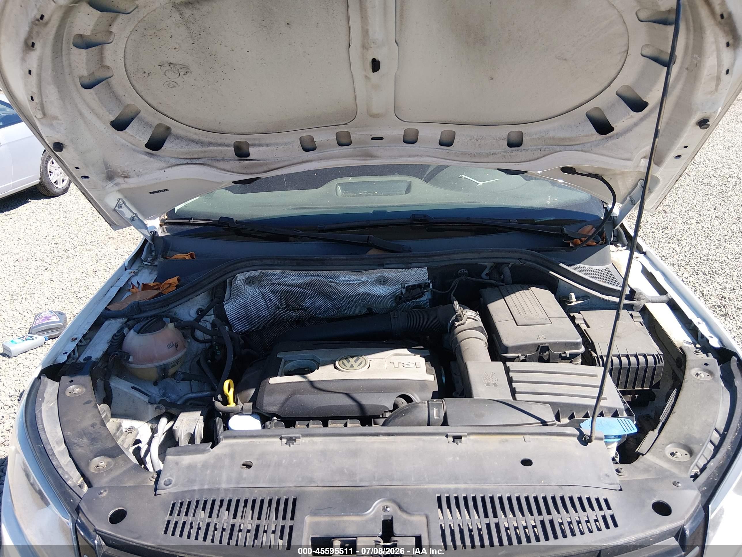 2013 Volkswagen Tiguan S Белый vin: WVGBV3AX3DW571455