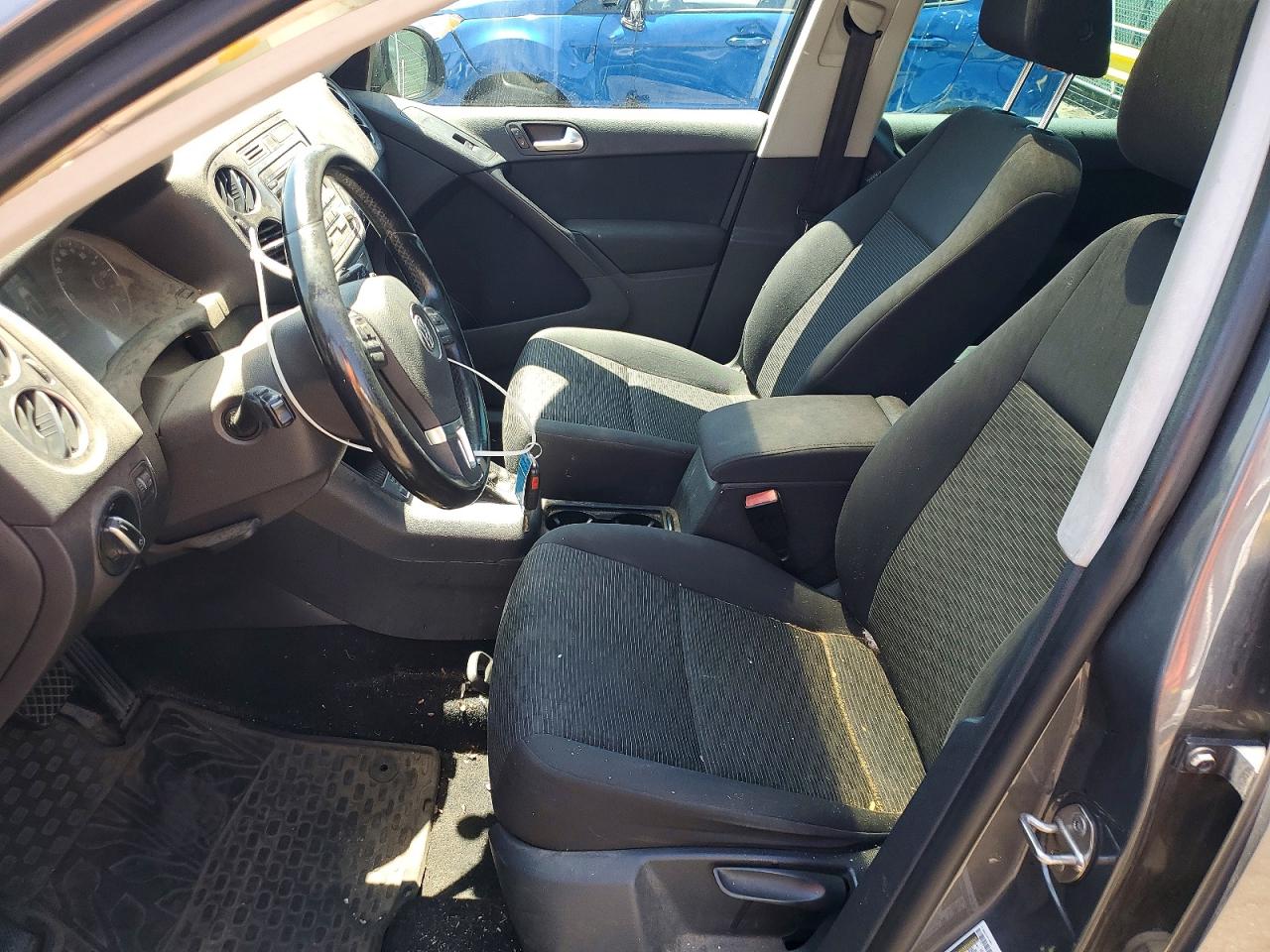 2013 Volkswagen Tiguan S Gray vin: WVGBV3AX3DW605524
