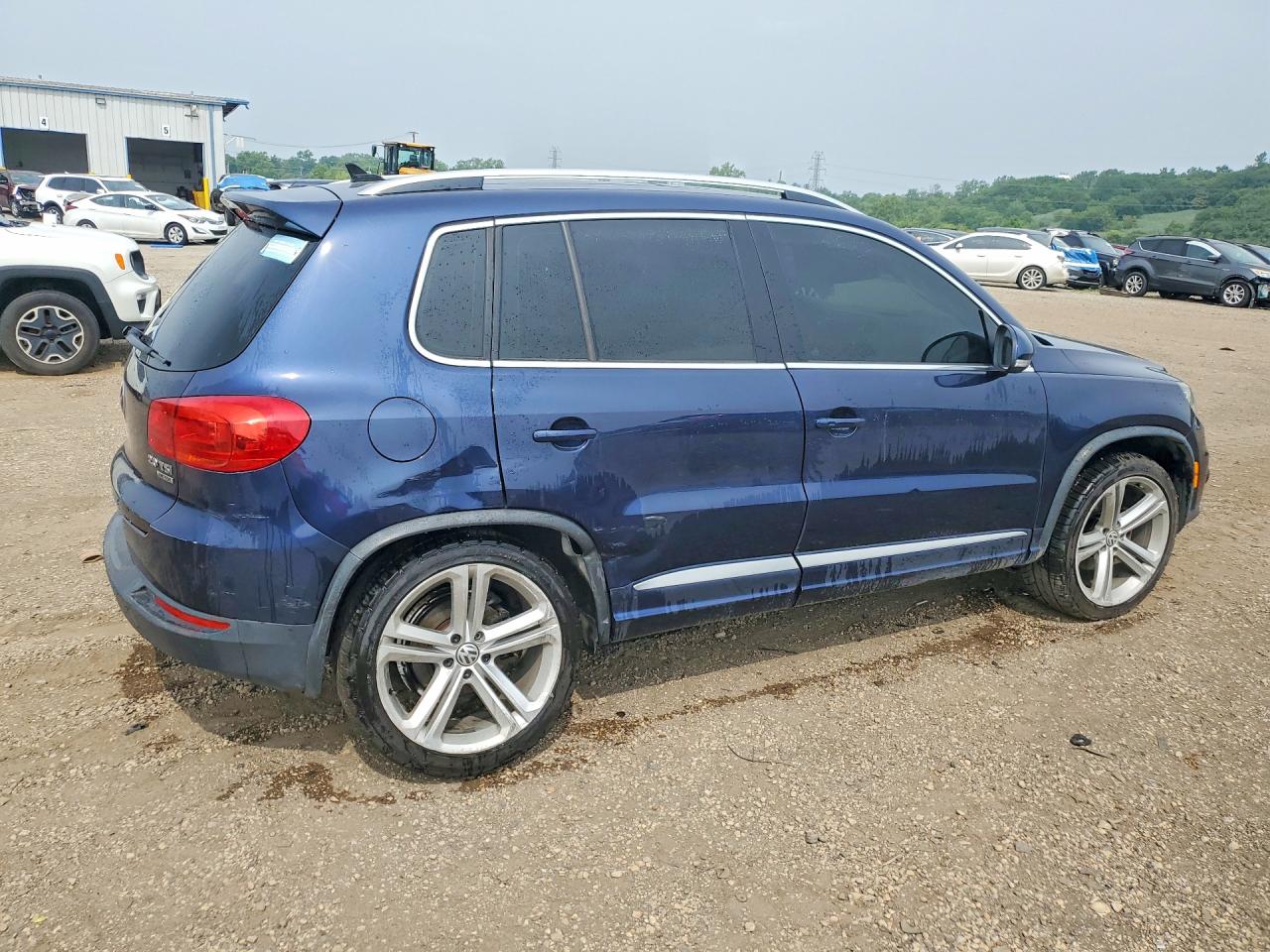 2014 Volkswagen Tiguan S Blue vin: WVGBV3AX3EW044064