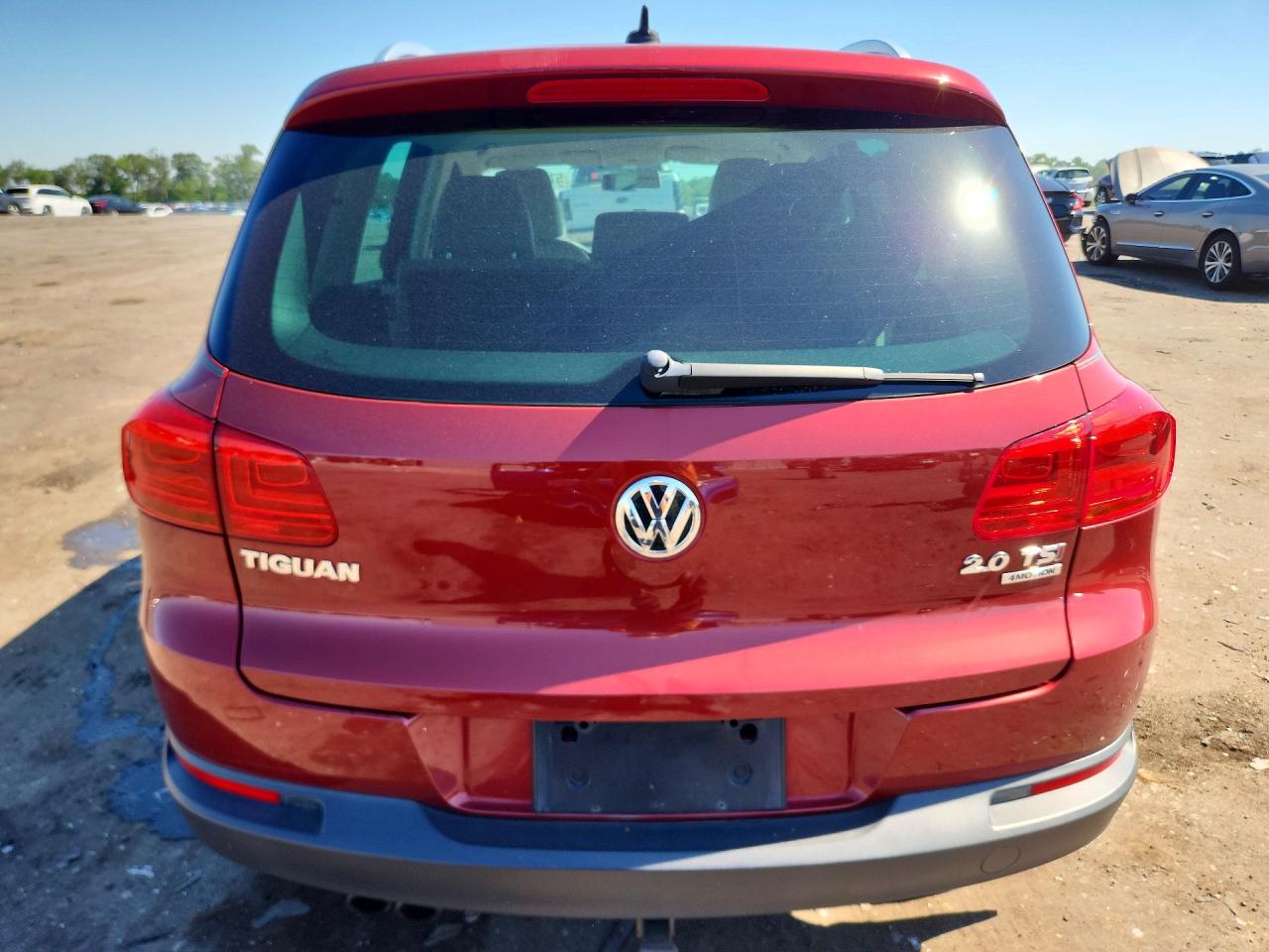 2014 Volkswagen Tiguan S Maroon vin: WVGBV3AX3EW059809