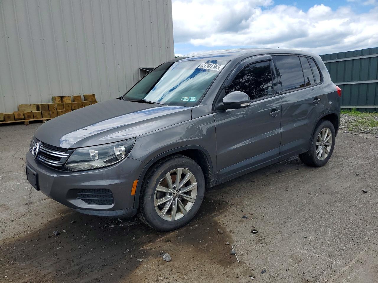 2014 Volkswagen Tiguan S Silver vin: WVGBV3AX3EW549568