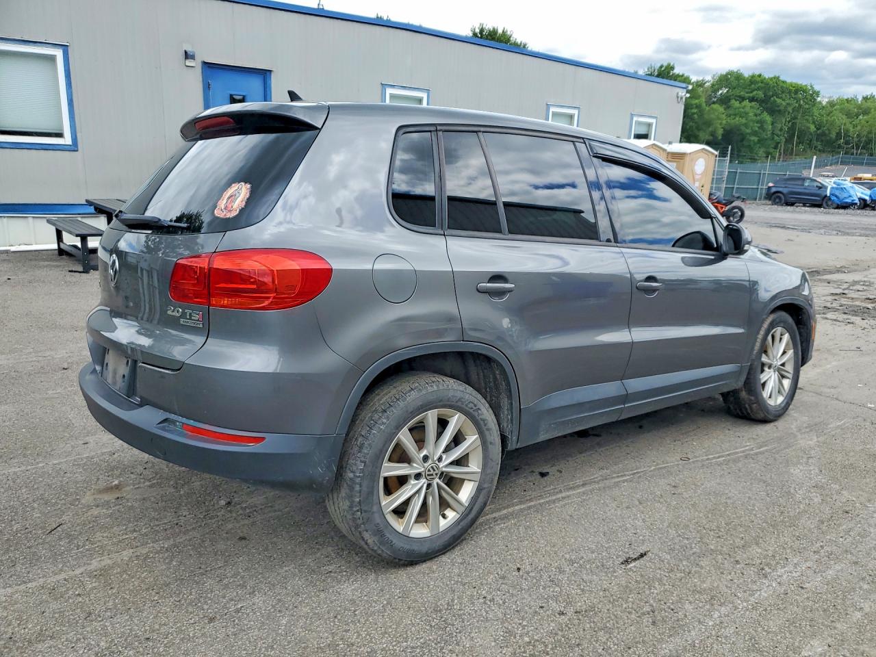 2014 Volkswagen Tiguan S Silver vin: WVGBV3AX3EW549568