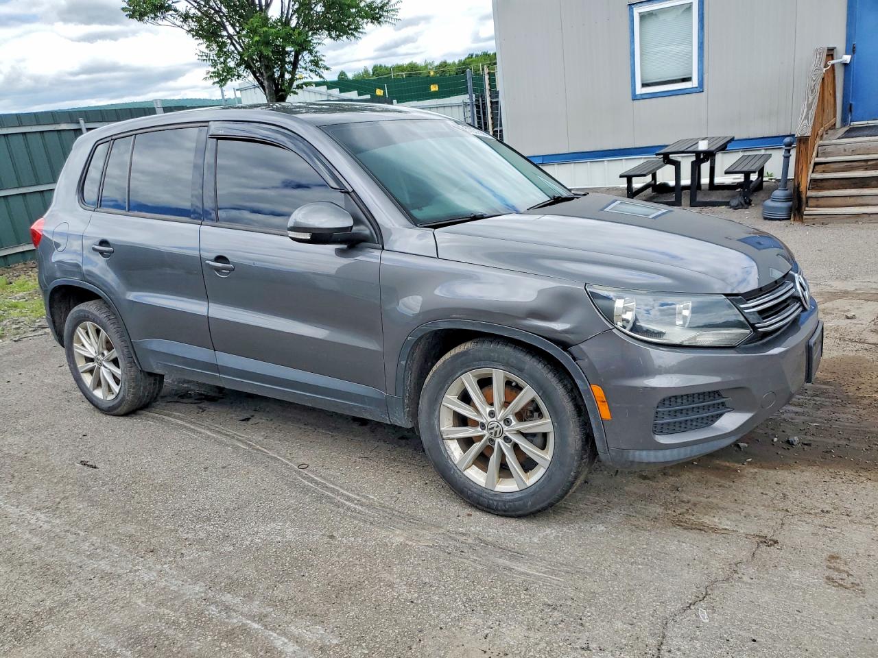 2014 Volkswagen Tiguan S Silver vin: WVGBV3AX3EW549568