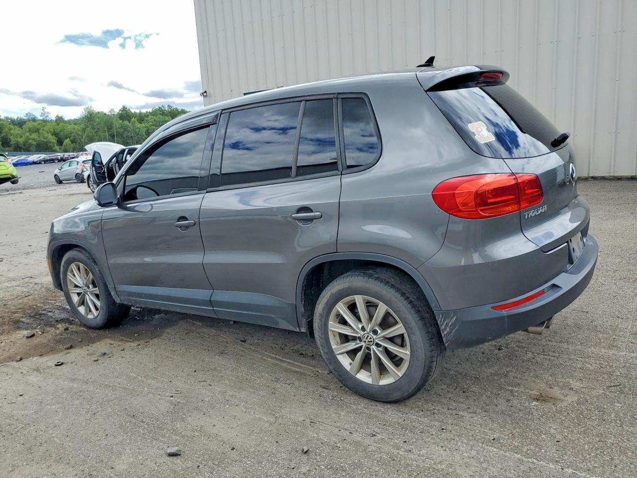 2014 Volkswagen Tiguan S Silver vin: WVGBV3AX3EW549568