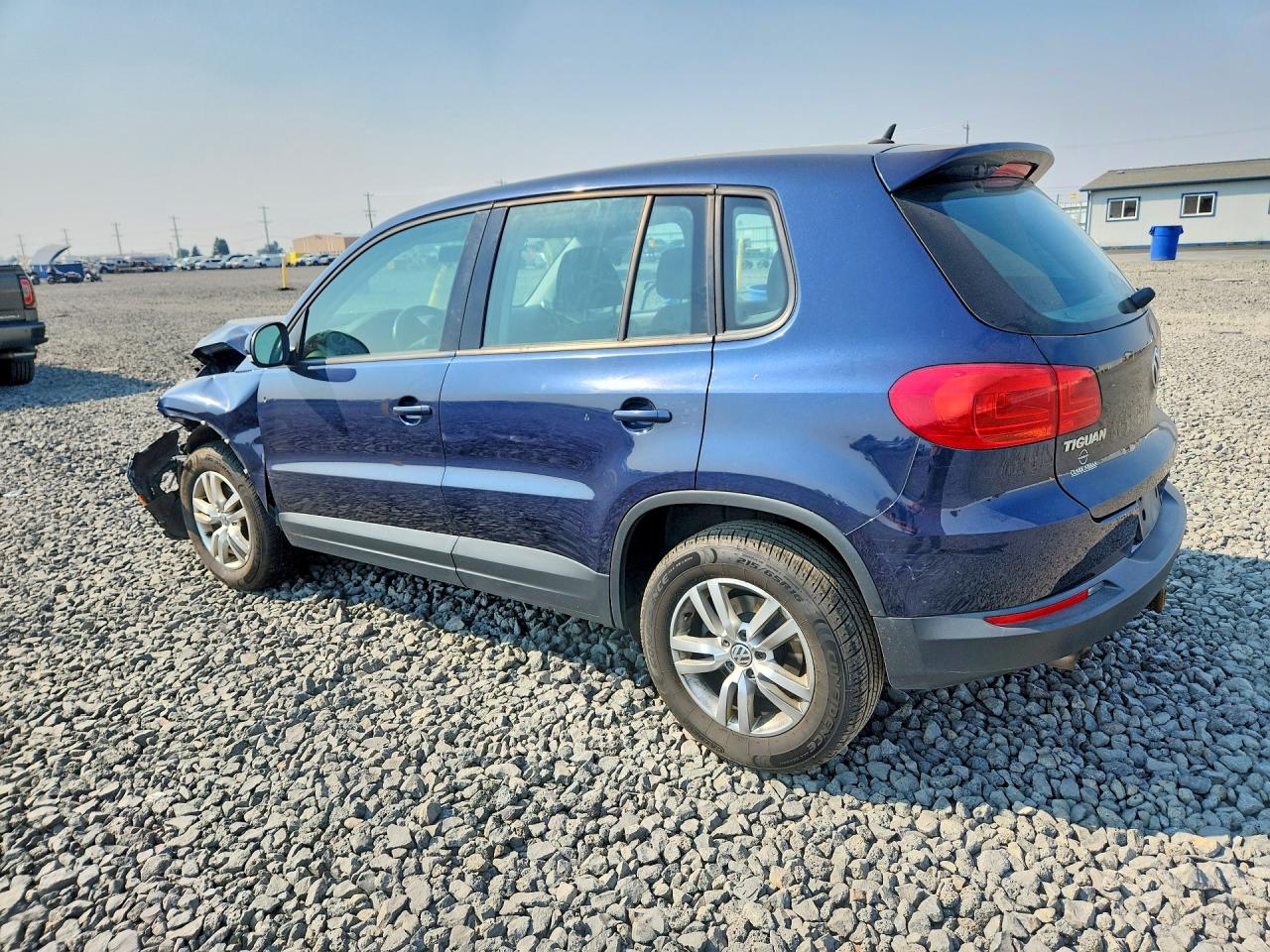 2014 Volkswagen Tiguan S Синий vin: WVGBV3AX3EW560540