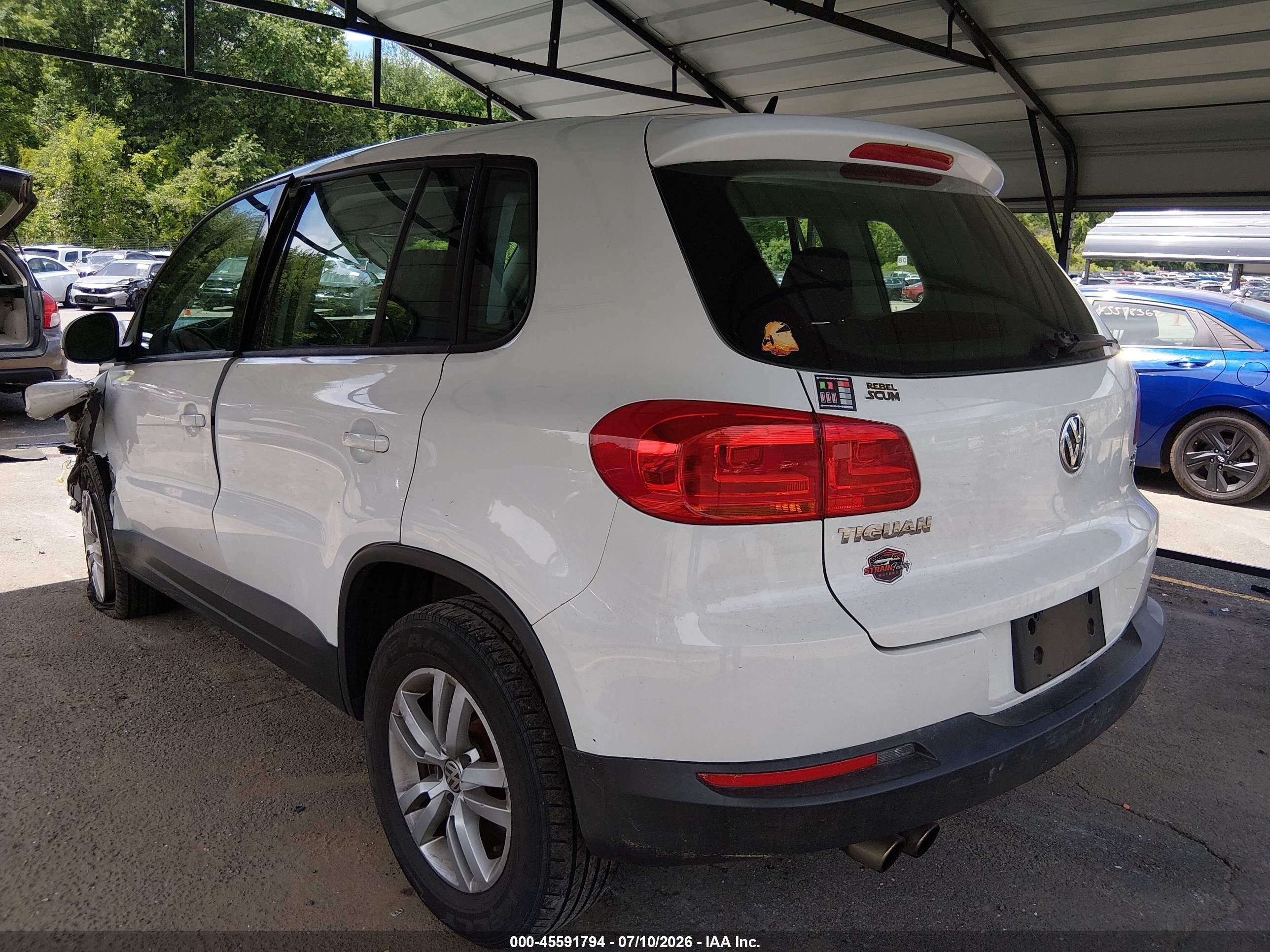 2014 Volkswagen Tiguan S White vin: WVGBV3AX3EW615049