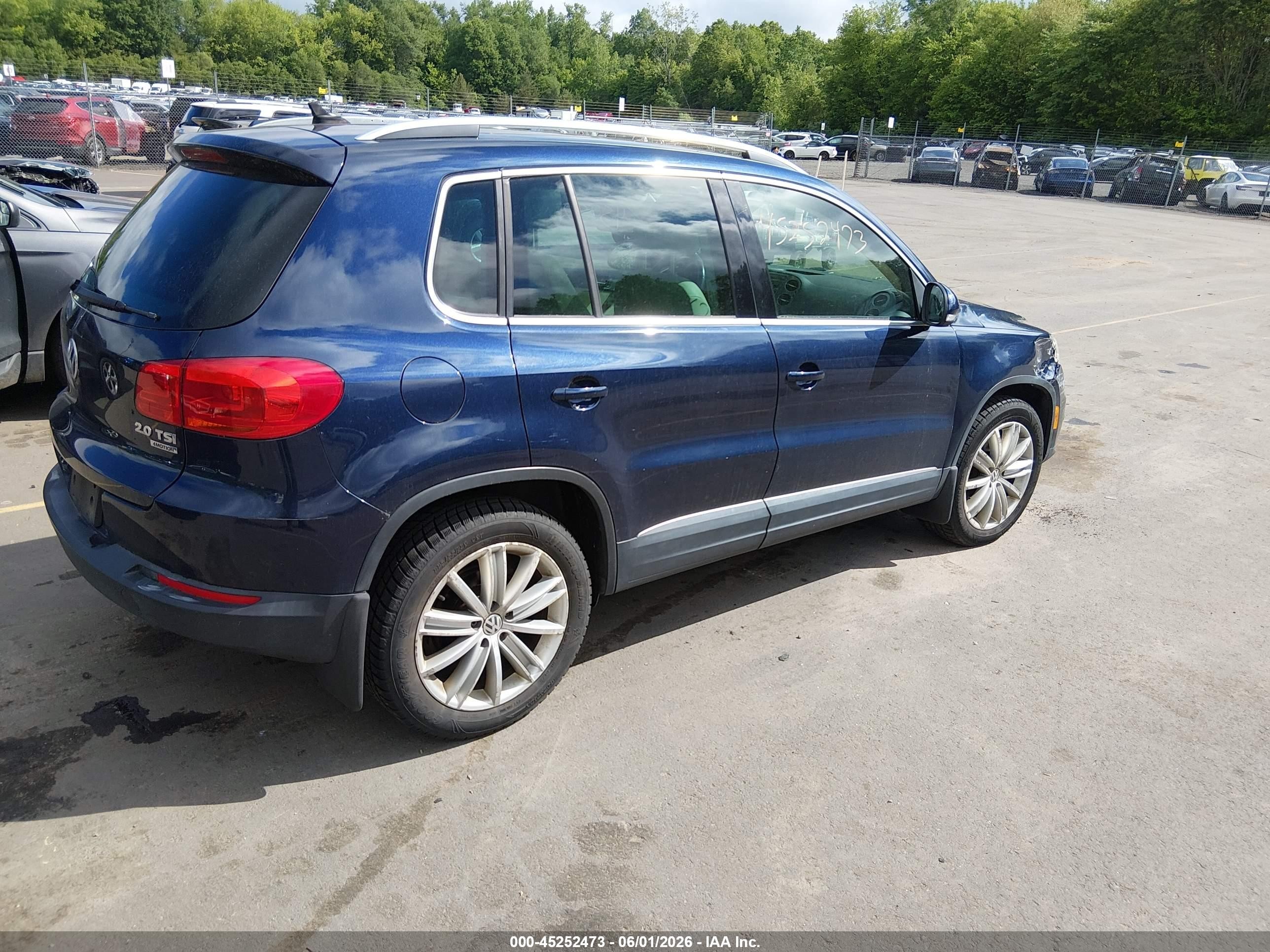 2013 Volkswagen Tiguan Se Dark Blue vin: WVGBV3AX4DW053323