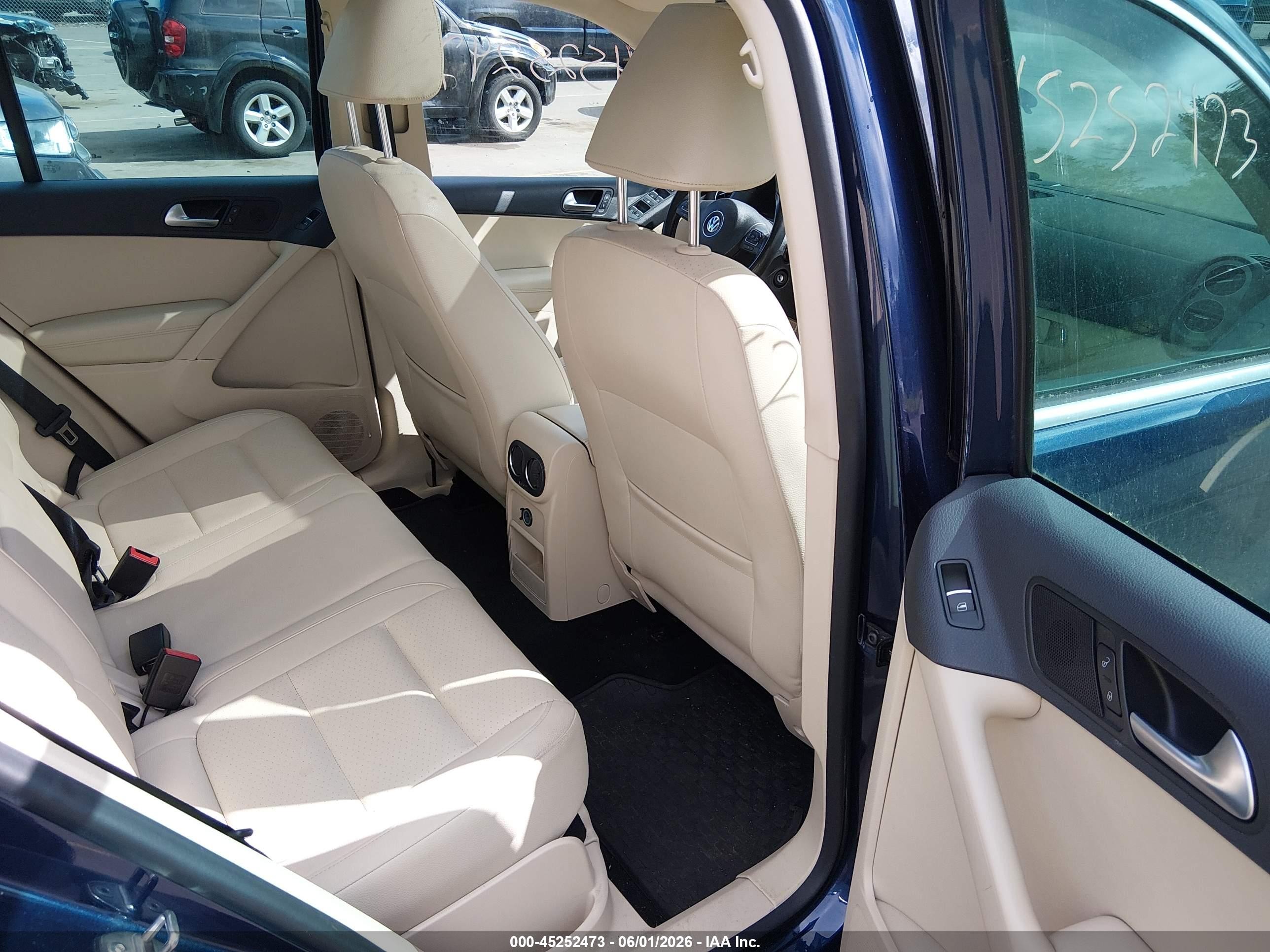 2013 Volkswagen Tiguan Se Dark Blue vin: WVGBV3AX4DW053323