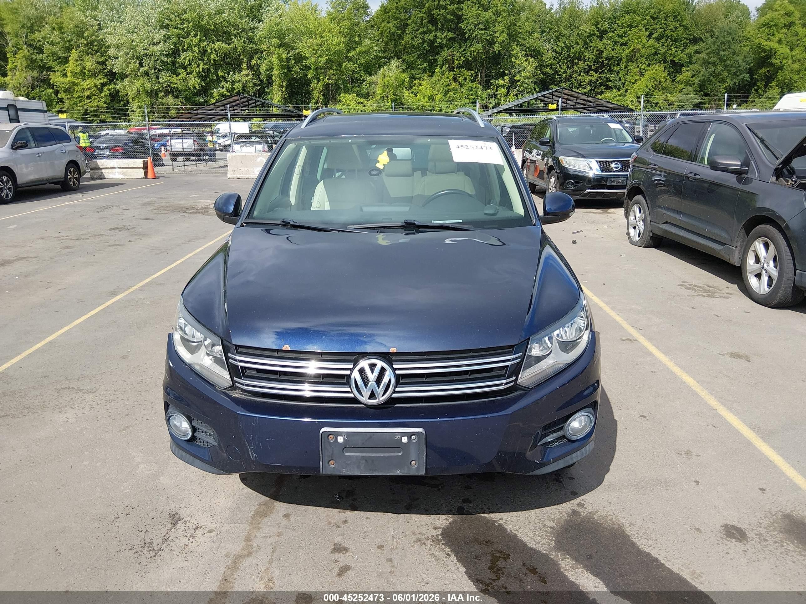 2013 Volkswagen Tiguan Se Dark Blue vin: WVGBV3AX4DW053323