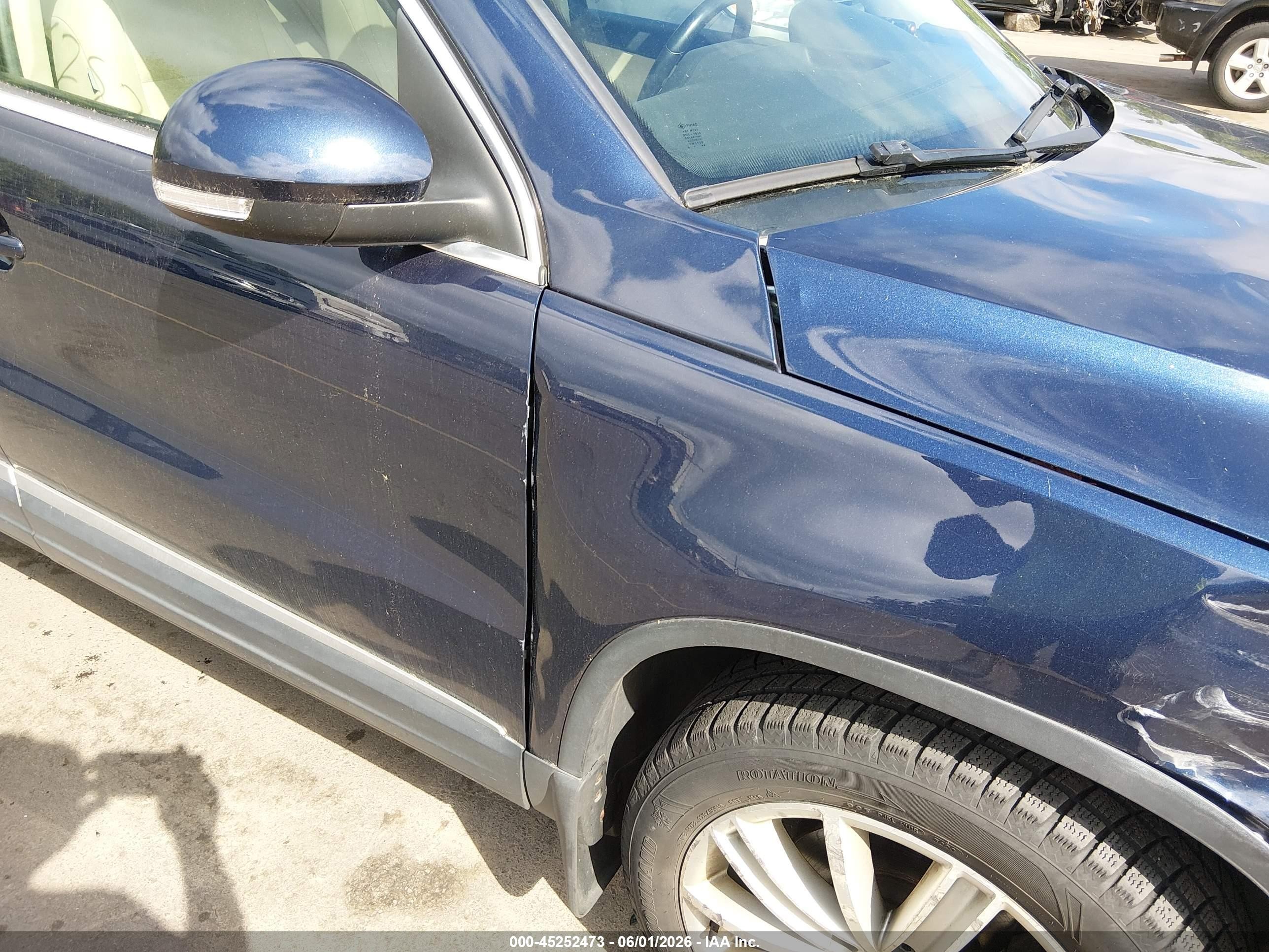 2013 Volkswagen Tiguan Se Dark Blue vin: WVGBV3AX4DW053323