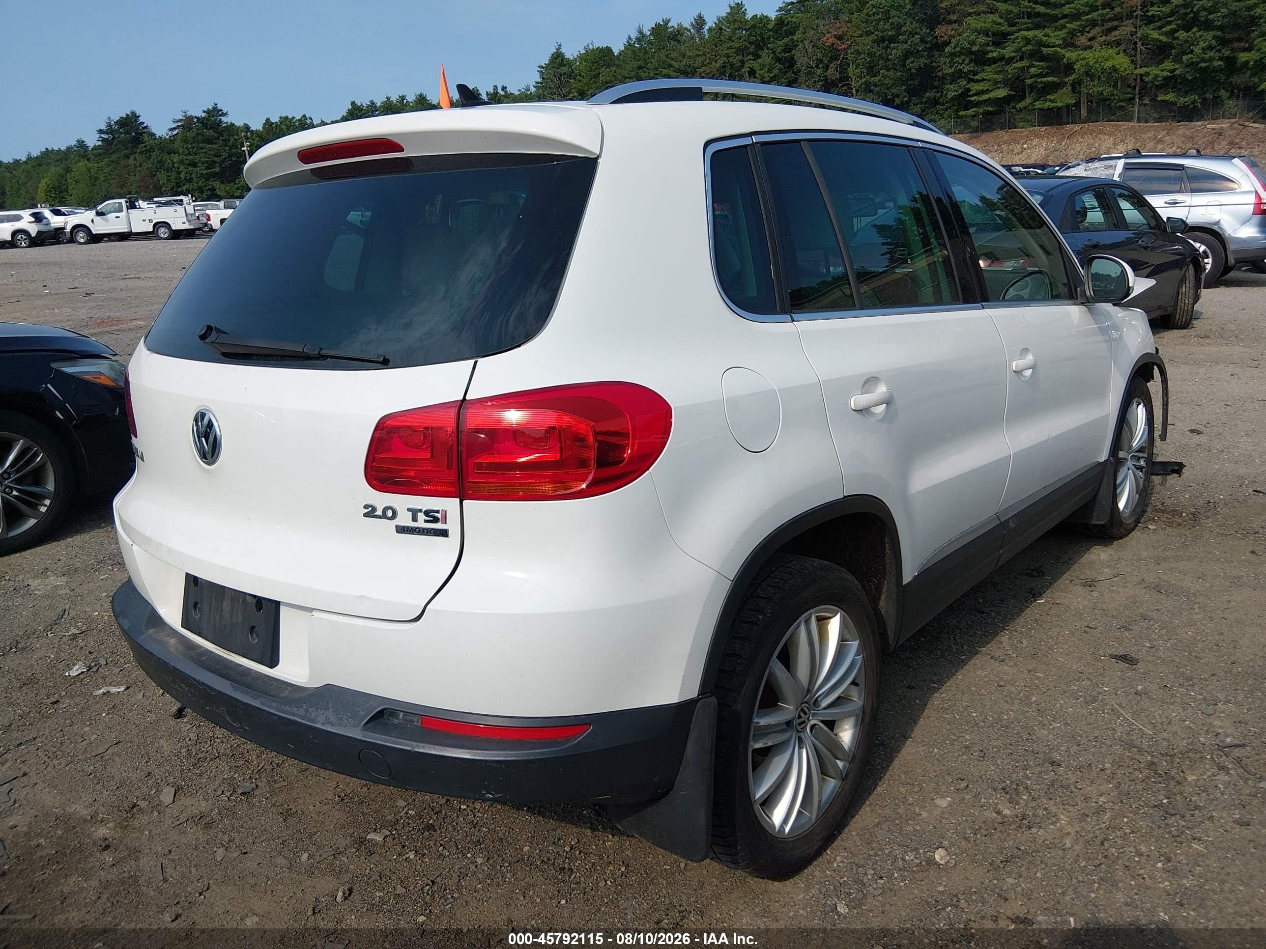 2013 Volkswagen Tiguan Se White vin: WVGBV3AX4DW057260