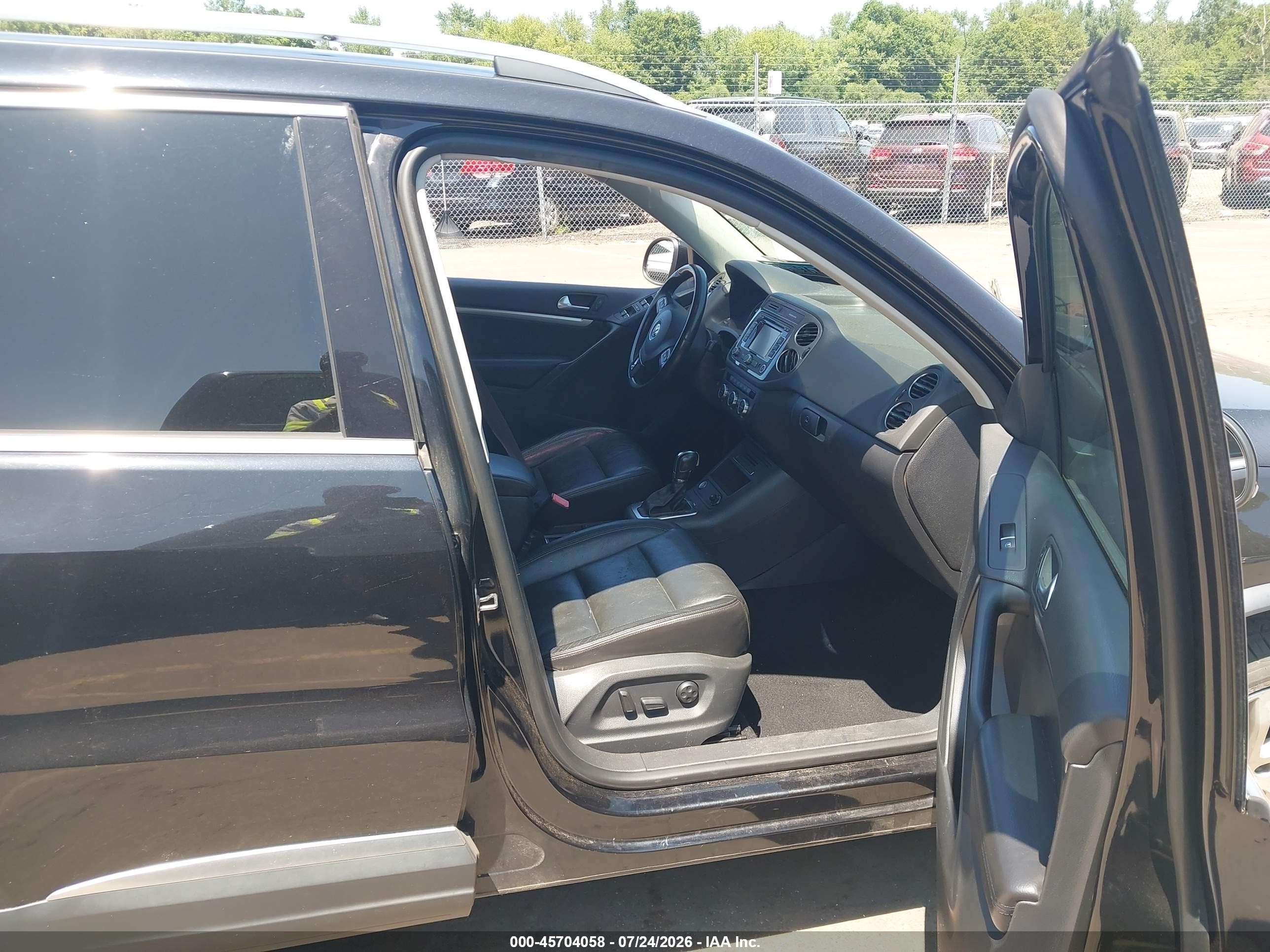 2013 Volkswagen Tiguan Sel Black vin: WVGBV3AX4DW591102