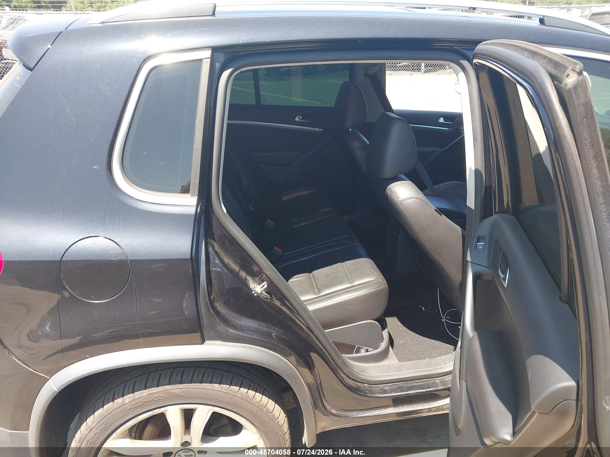 2013 Volkswagen Tiguan Sel Black vin: WVGBV3AX4DW591102