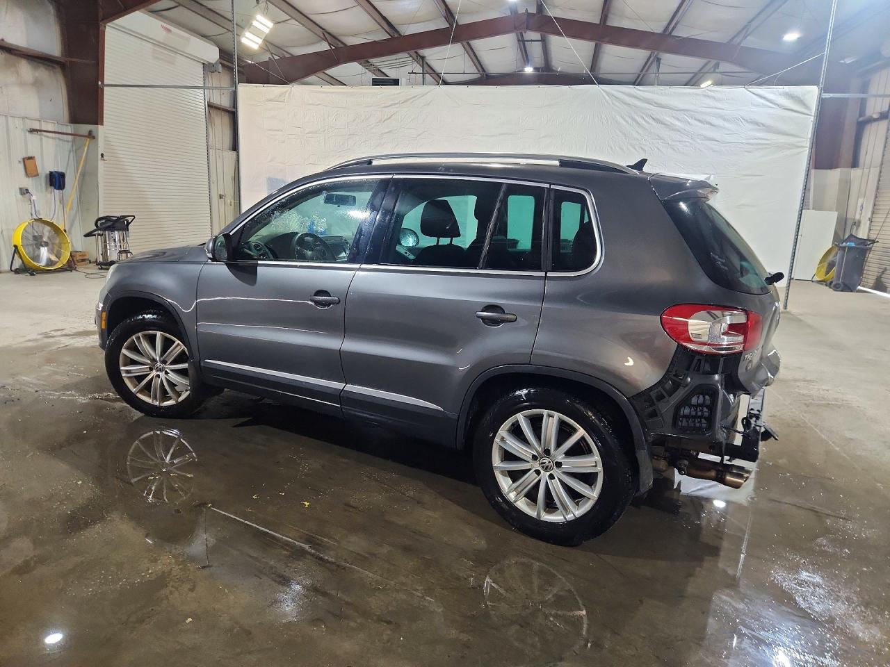 2013 Volkswagen Tiguan S Gray vin: WVGBV3AX4DW612515