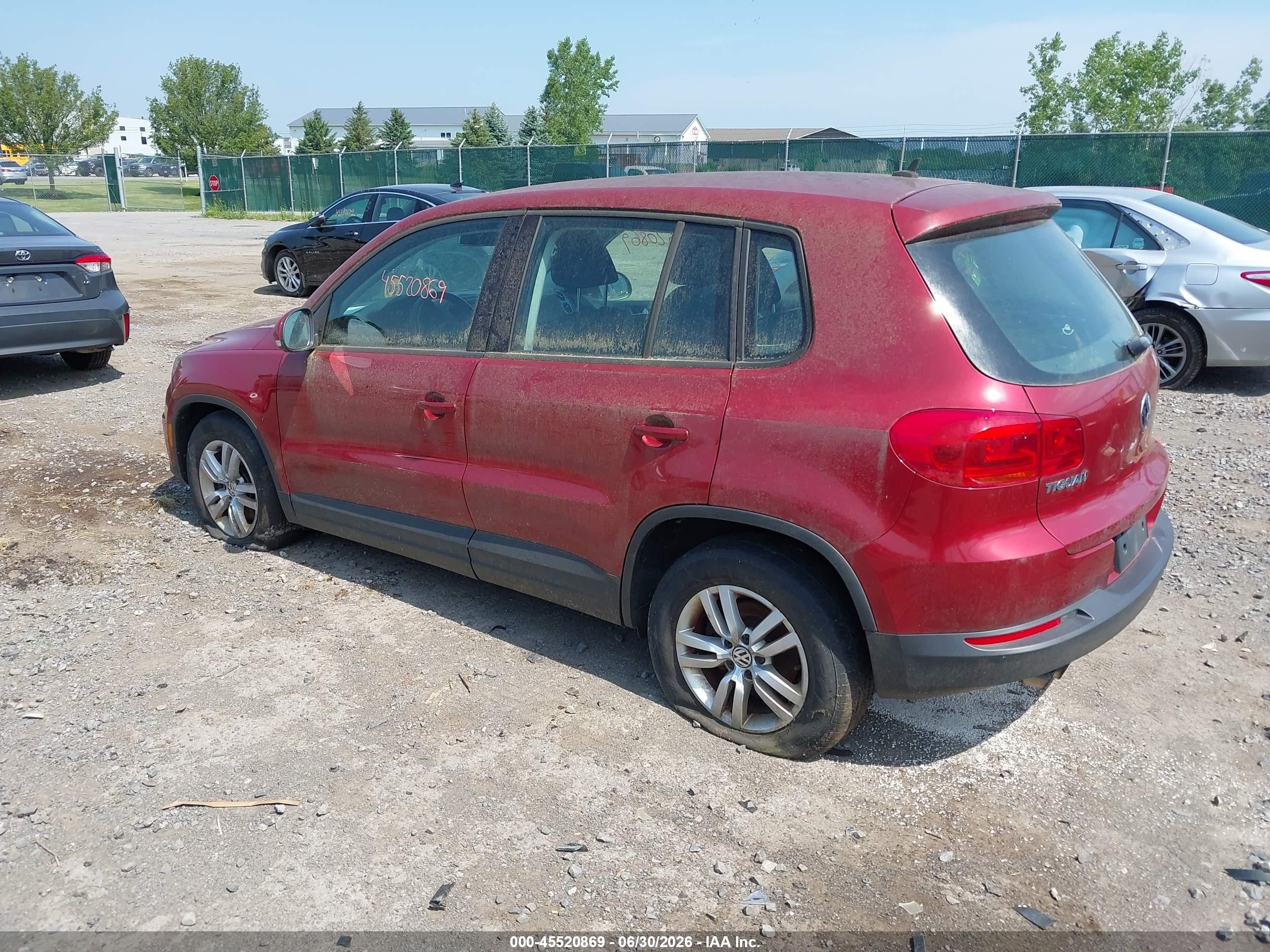 2014 Volkswagen Tiguan S Red vin: WVGBV3AX4EW027452