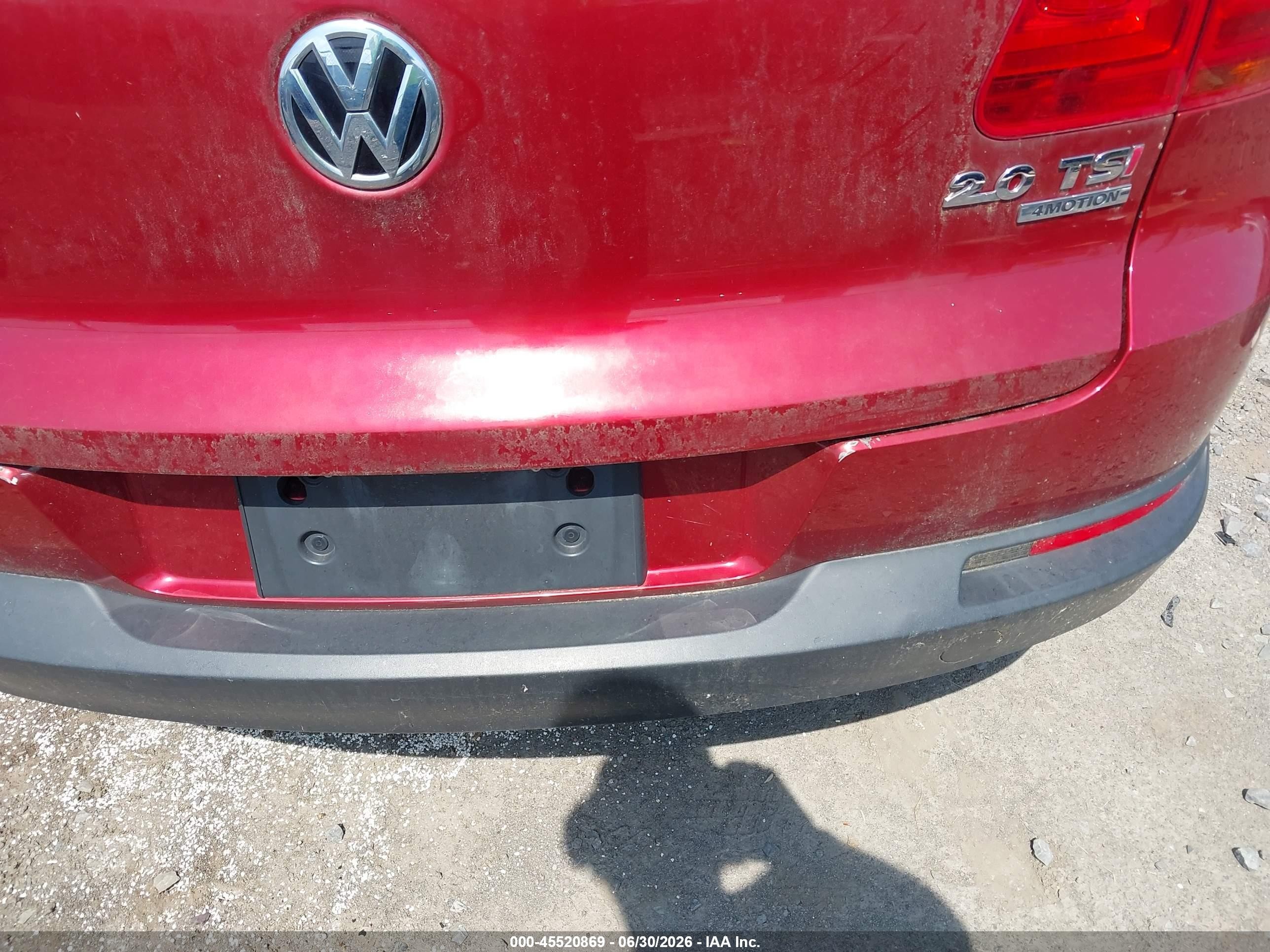 2014 Volkswagen Tiguan S Red vin: WVGBV3AX4EW027452