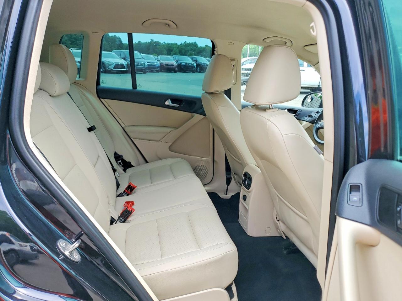 2014 Volkswagen Tiguan S Black vin: WVGBV3AX4EW526753