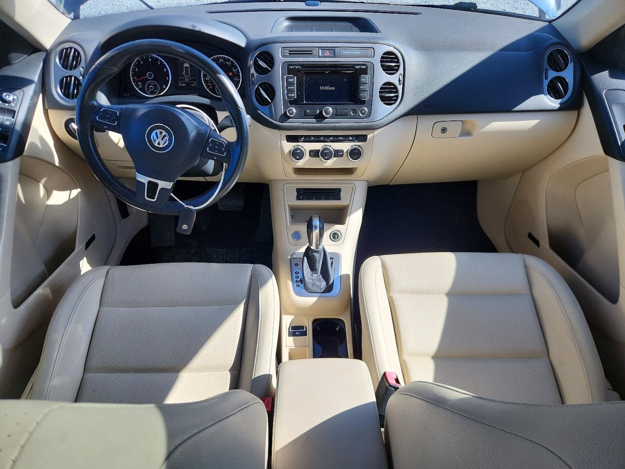 2014 Volkswagen Tiguan S Blue vin: WVGBV3AX4EW565391