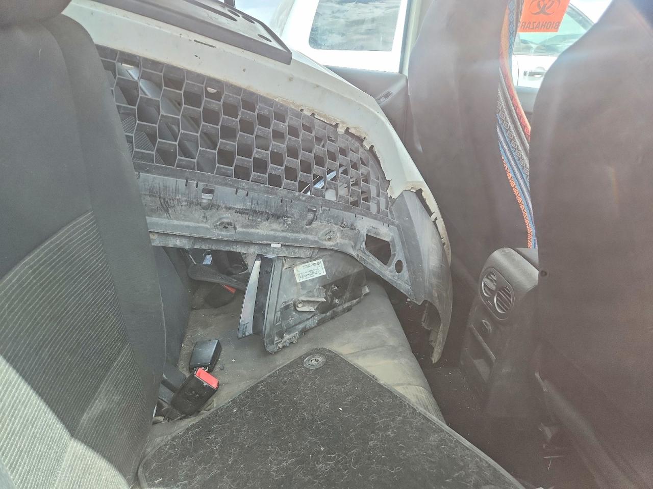 2013 Volkswagen Tiguan S Белый vin: WVGBV3AX5DW569867