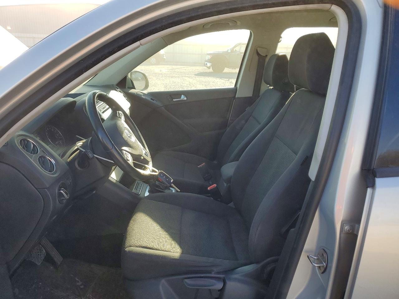 2013 Volkswagen Tiguan S Серебряный vin: WVGBV3AX5DW577175