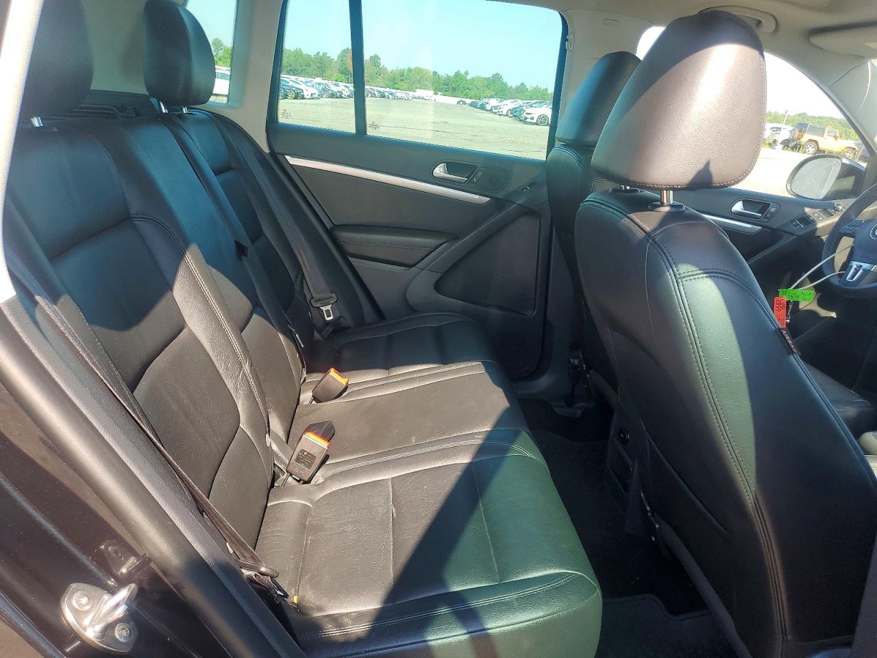 2013 Volkswagen Tiguan S Black vin: WVGBV3AX5DW577256