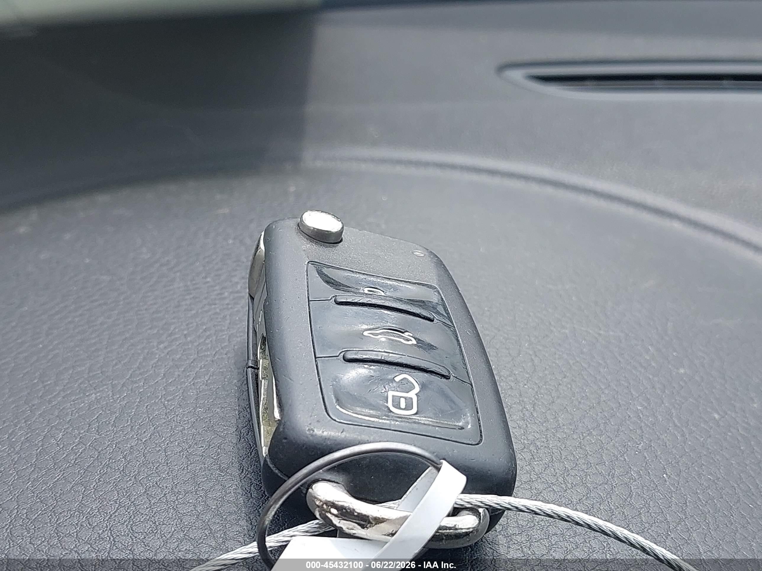 2013 Volkswagen Tiguan S Gray vin: WVGBV3AX5DW581839