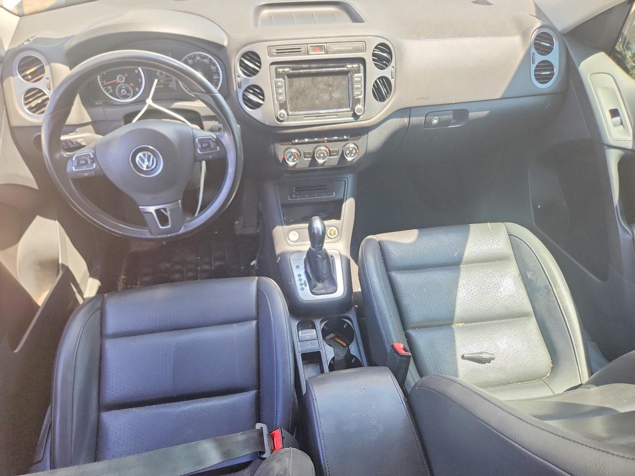 2014 Volkswagen Tiguan S Белый vin: WVGBV3AX5EW526812