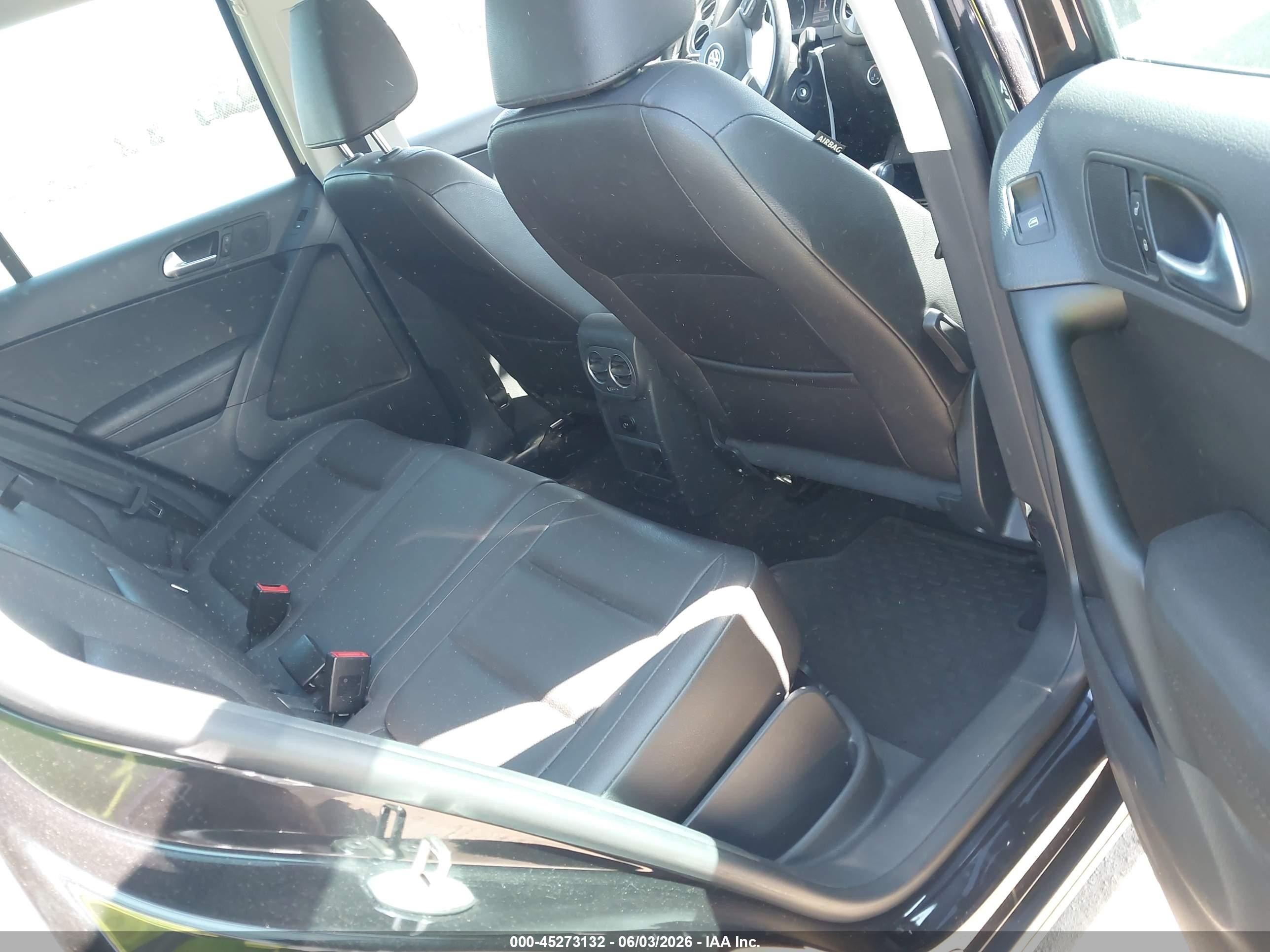 2014 Volkswagen Tiguan Se Черный vin: WVGBV3AX5EW585939