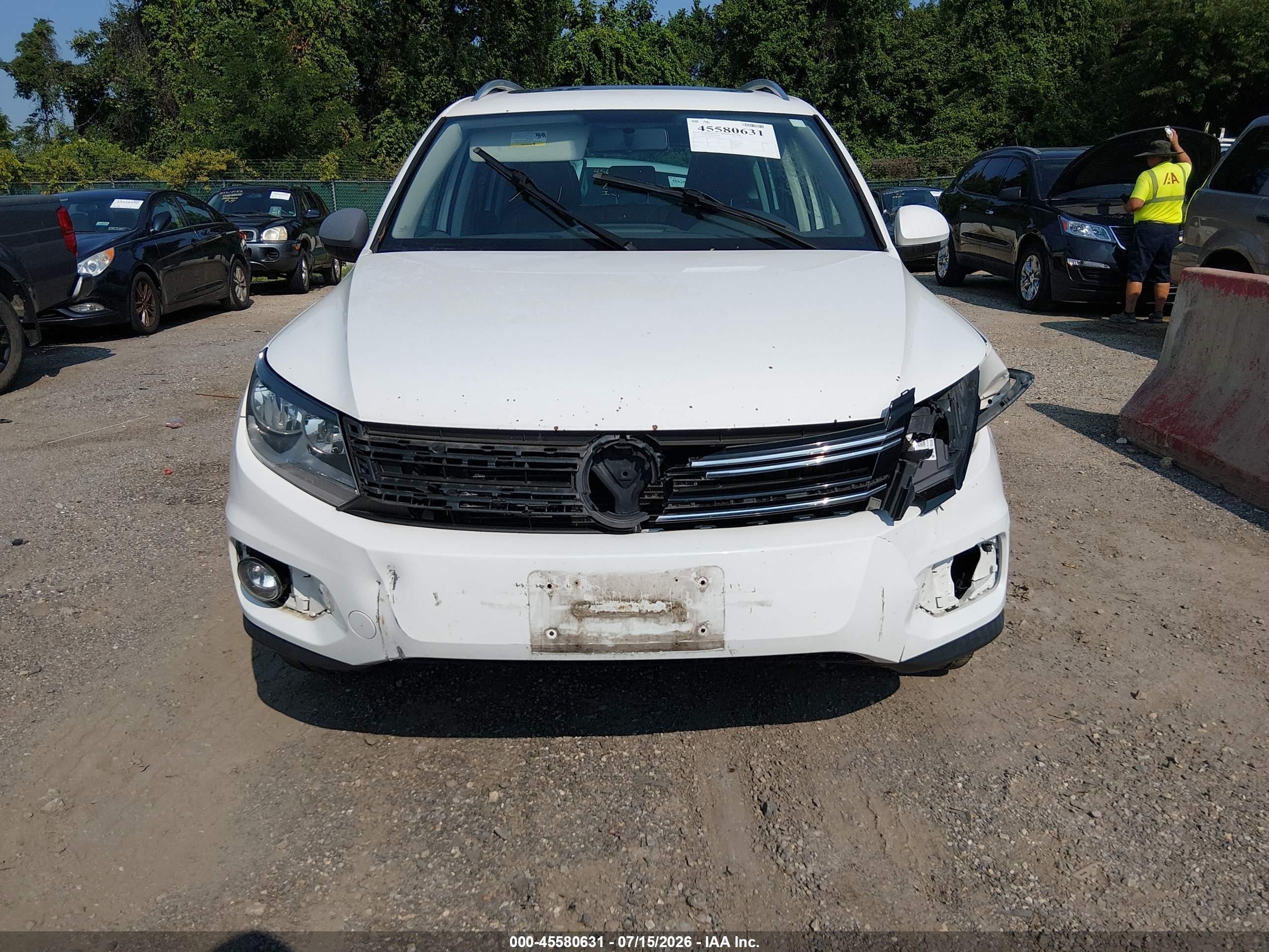 2013 Volkswagen Tiguan Se White vin: WVGBV3AX6DW090776