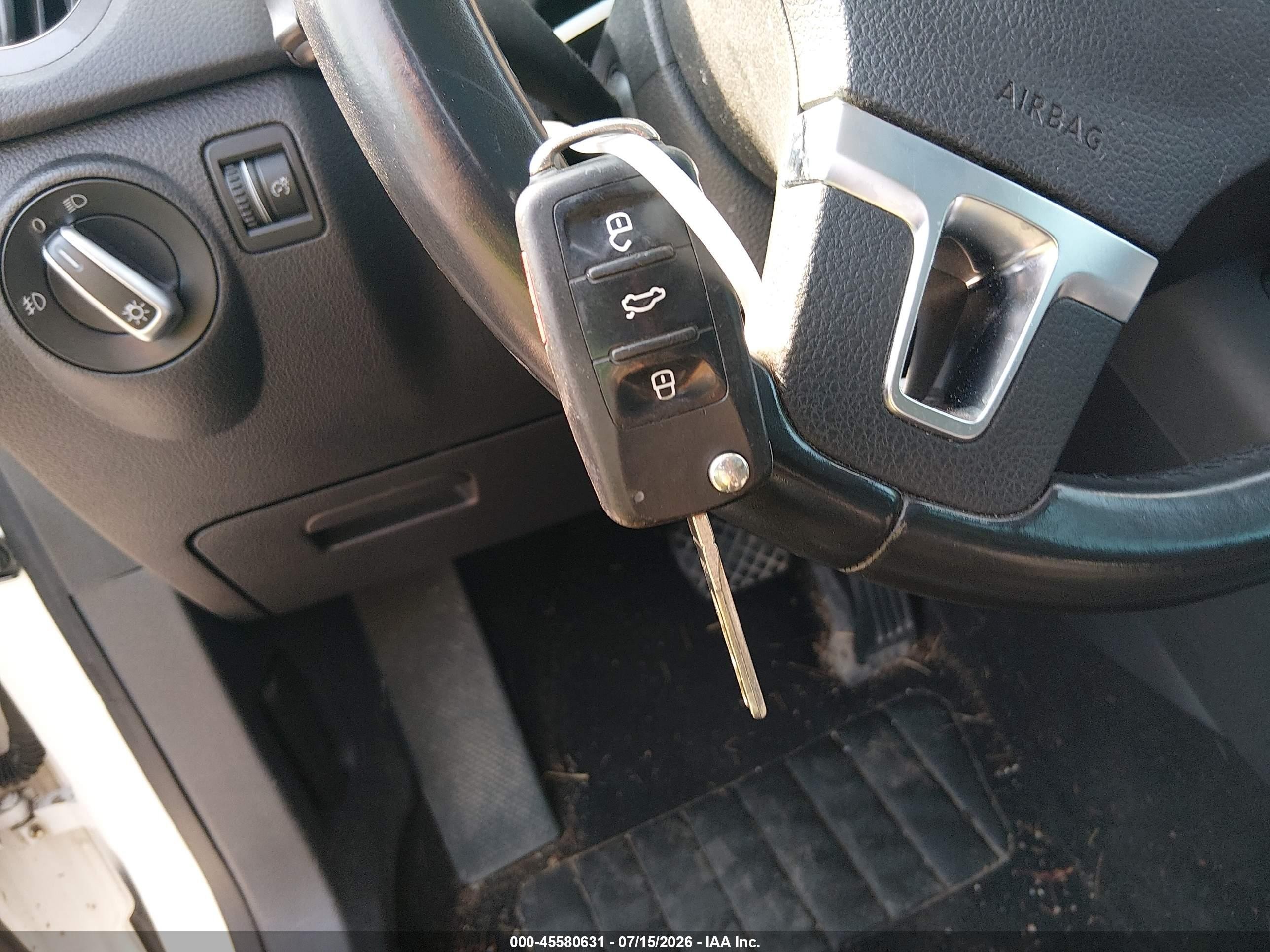 2013 Volkswagen Tiguan Se White vin: WVGBV3AX6DW090776