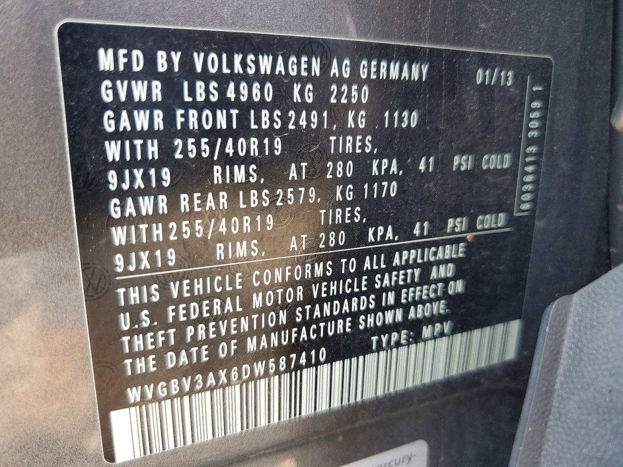 2013 Volkswagen Tiguan S Gray vin: WVGBV3AX6DW587410