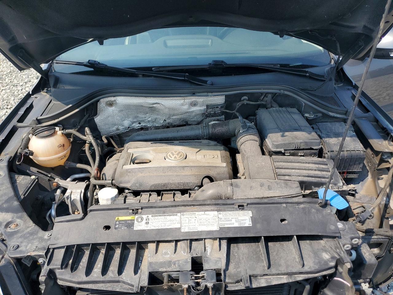 2013 Volkswagen Tiguan S Gray vin: WVGBV3AX6DW587410