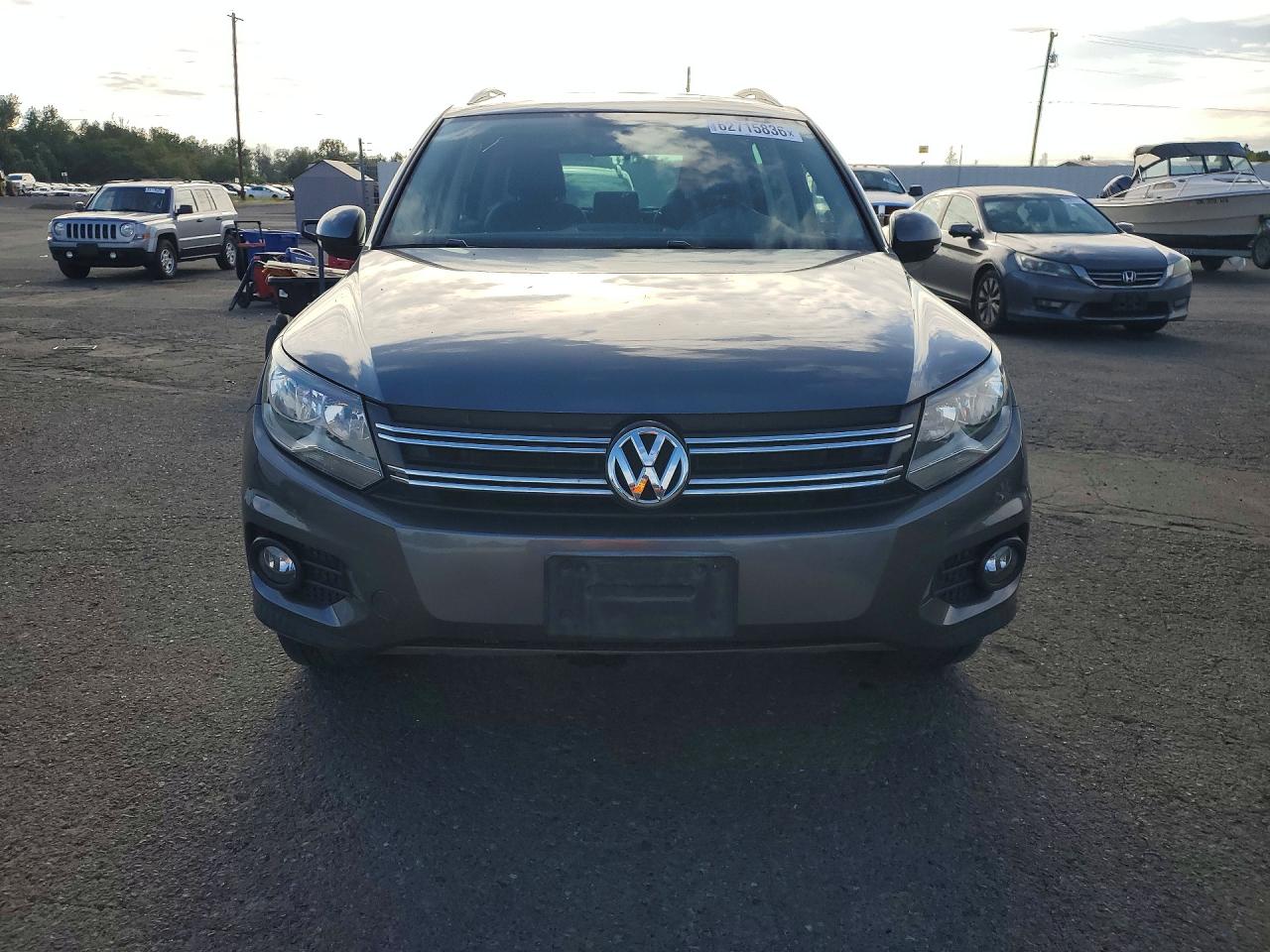 2013 Volkswagen Tiguan S Gray vin: WVGBV3AX6DW588847
