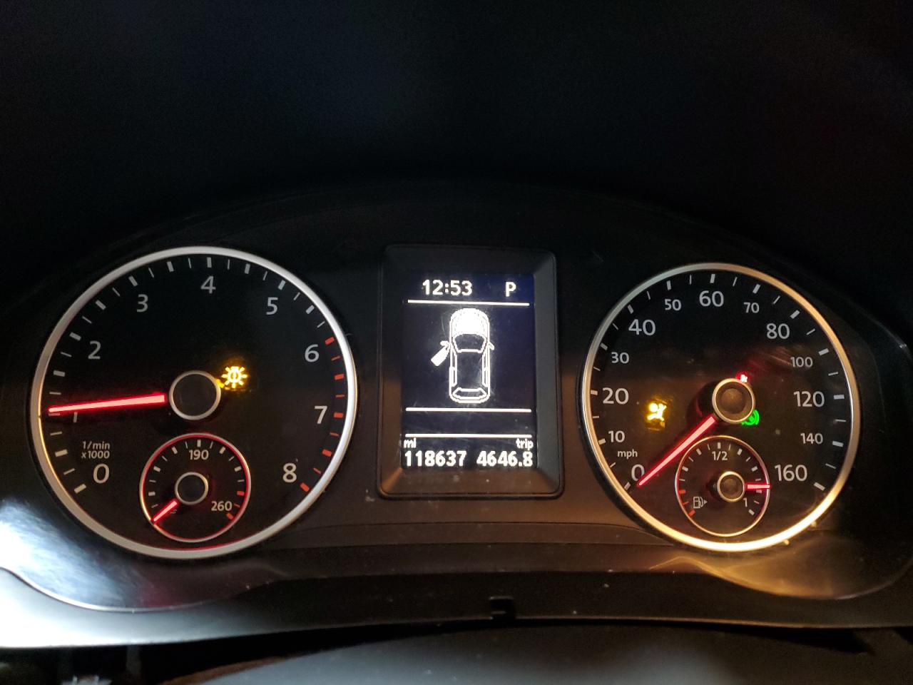 2013 Volkswagen Tiguan S Silver vin: WVGBV3AX6DW599816