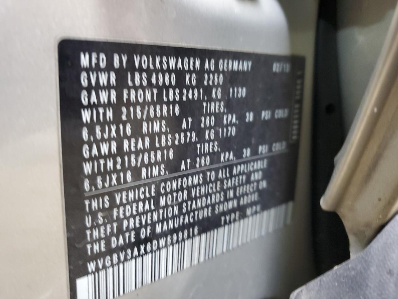 2013 Volkswagen Tiguan S Silver vin: WVGBV3AX6DW599816