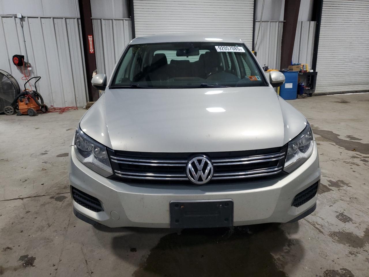 2013 Volkswagen Tiguan S Silver vin: WVGBV3AX6DW599816