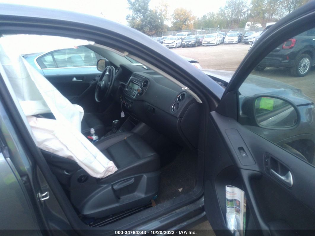 2014 Volkswagen Tiguan Se Gray vin: WVGBV3AX6EW543358