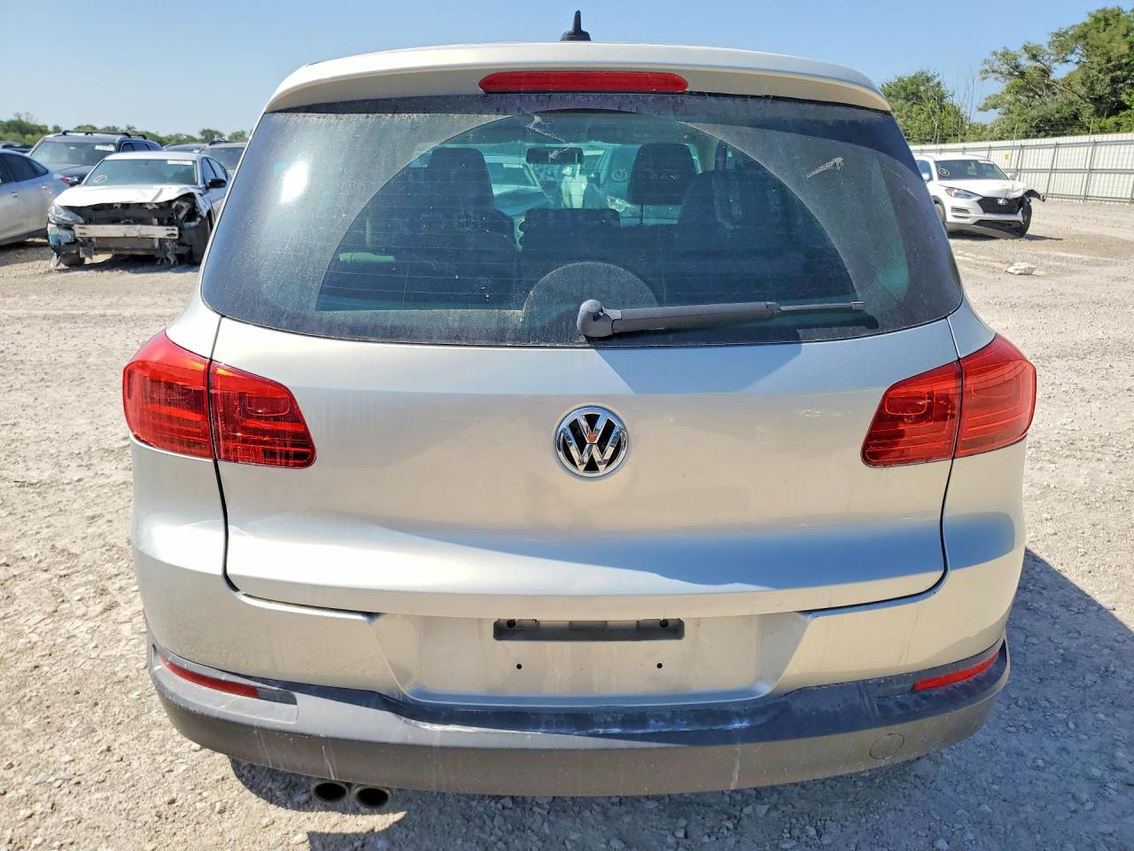 2014 Volkswagen Tiguan S Two Tone vin: WVGBV3AX6EW543750