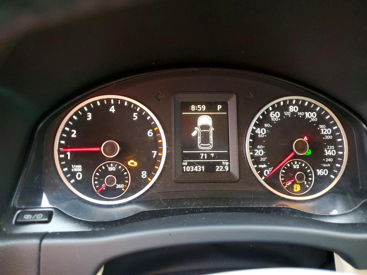 2014 Volkswagen Tiguan S Two Tone vin: WVGBV3AX6EW543750