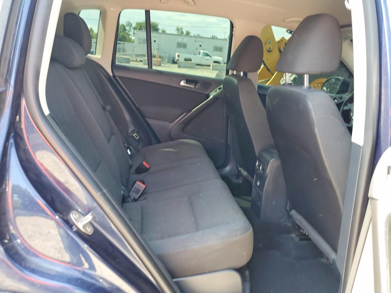 2013 Volkswagen Tiguan S Blue vin: WVGBV3AX7DW569353