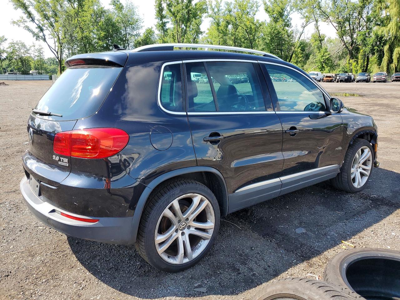 2013 Volkswagen Tiguan S Black vin: WVGBV3AX7DW614386
