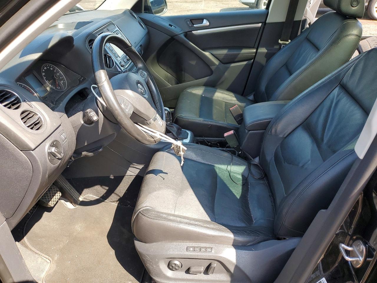 2013 Volkswagen Tiguan S Black vin: WVGBV3AX7DW614386