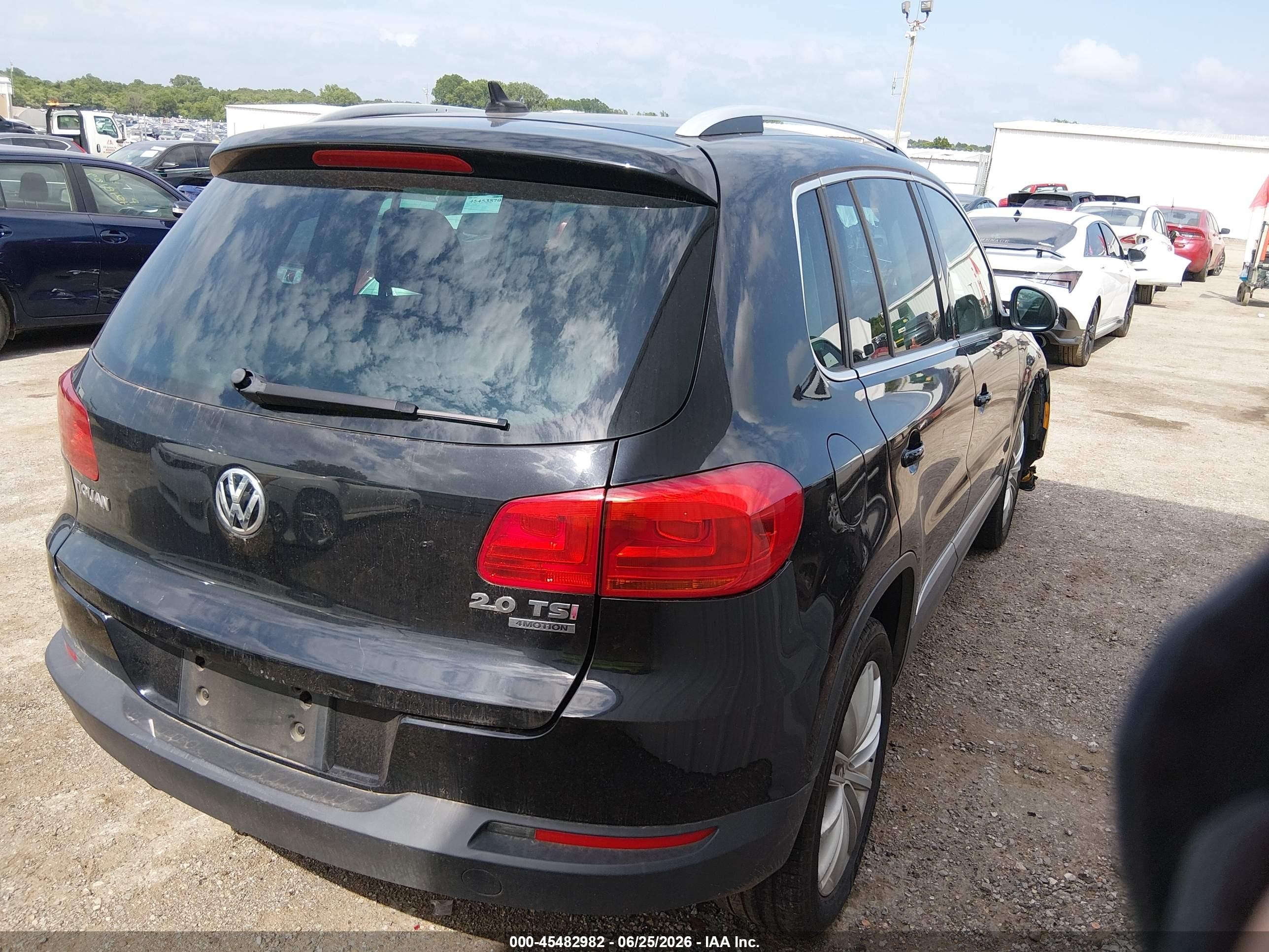 2014 Volkswagen Tiguan Se Black vin: WVGBV3AX7EW511003
