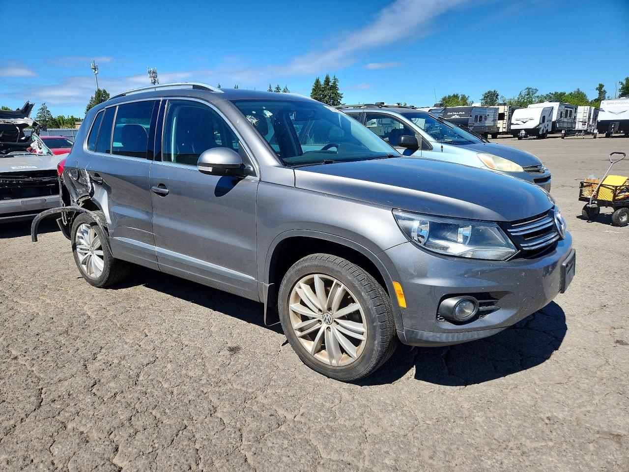 2014 Volkswagen Tiguan S Gray vin: WVGBV3AX7EW559231