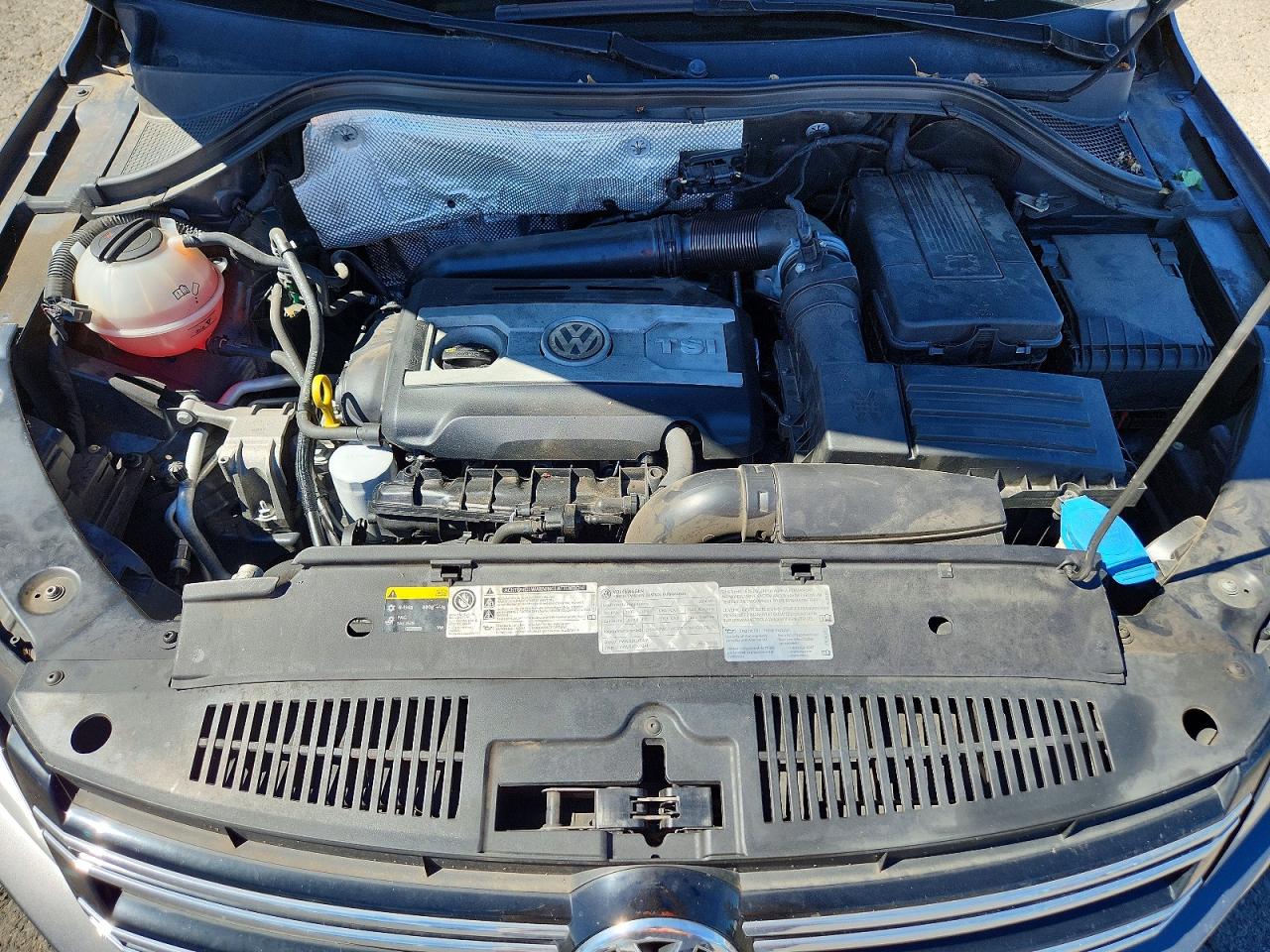 2014 Volkswagen Tiguan S Gray vin: WVGBV3AX7EW559231