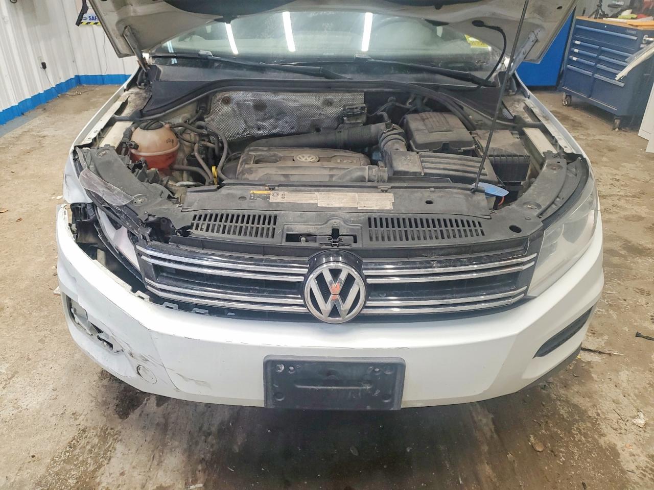 2014 Volkswagen Tiguan S White vin: WVGBV3AX7EW589930