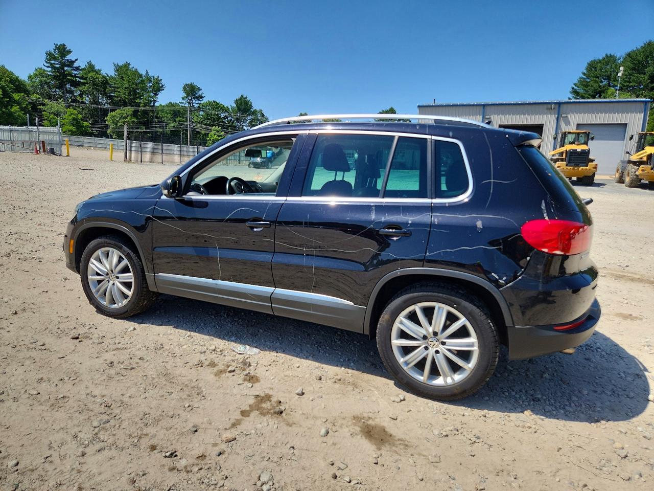 2013 Volkswagen Tiguan S Black vin: WVGBV3AX8DW074661